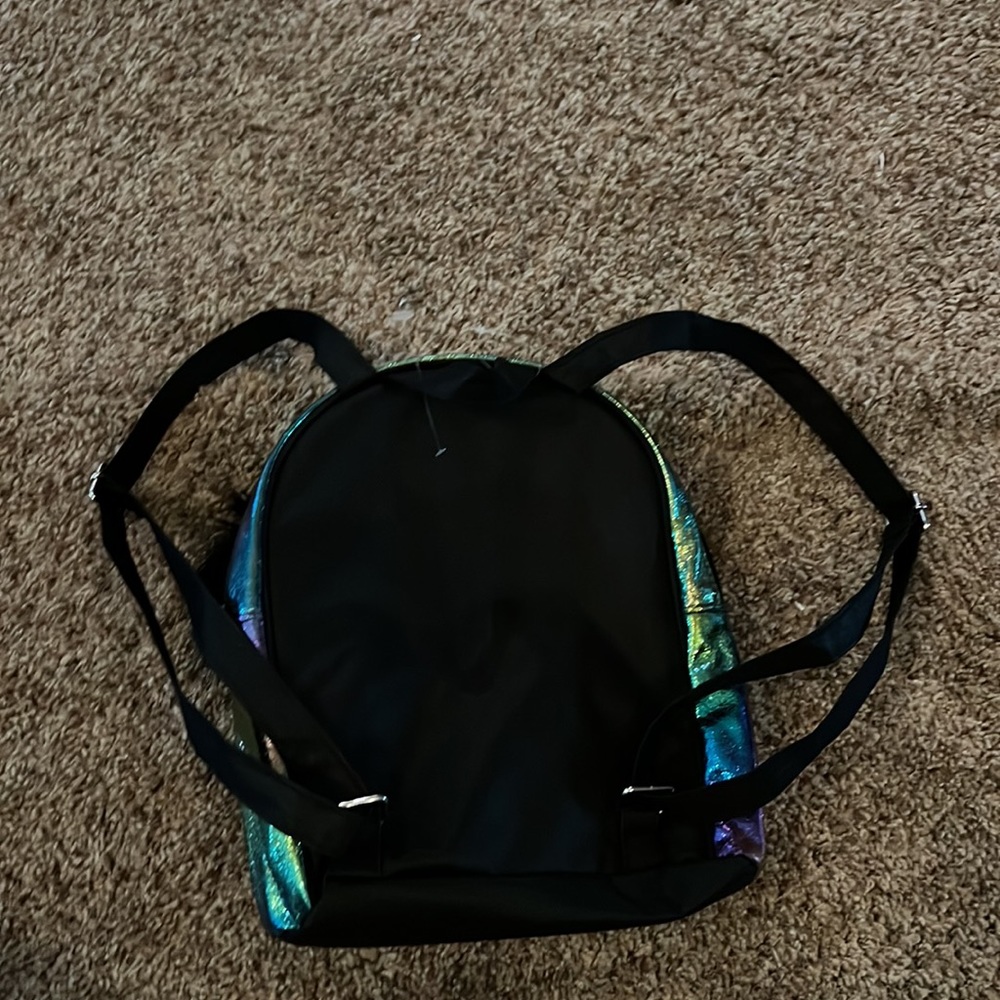 Small T backpack - Picture 2 of 3